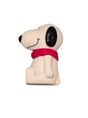 Vintage Snoopy Magnets Pair 2" Benjamin & Medwin 1958/1966 Taiwan
